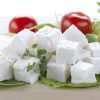 Готовый шашлык как никогда вкусен, когда трапезу сопровождает отличная закуска - брынза. Осторожно, в сопровождении брынзы количество съеденного шашлыка увеличивается пропорционально!